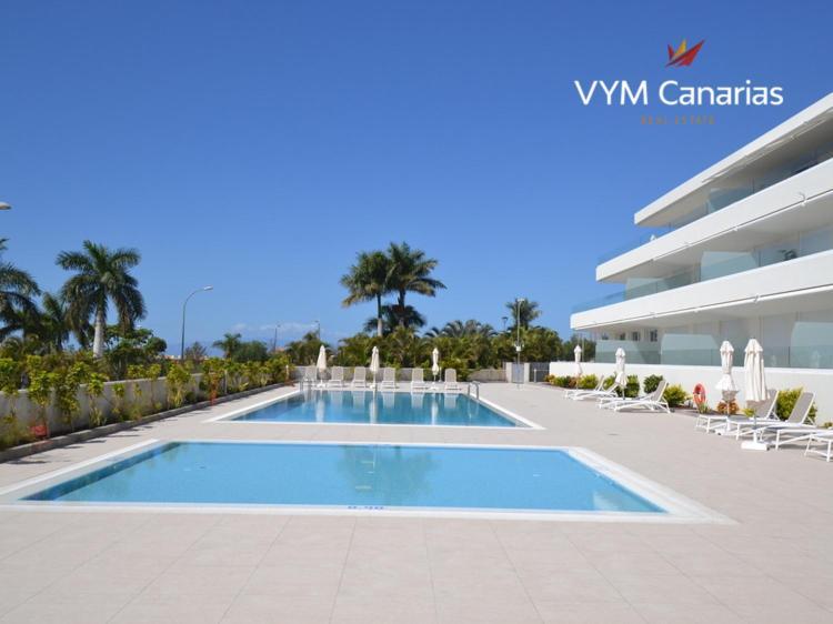 New In Terazzas De Costa Adeje. Big Terrace With A Garden, Heated Pool And Private Parking Apartment